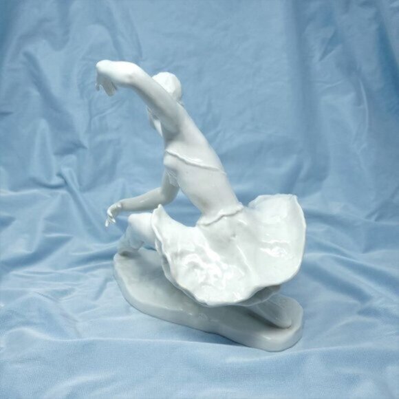 Rosenthal Daisy Spies Ballerina Porcelain Figurine by Lore Friedrich Gronau - Picture 3 of 10